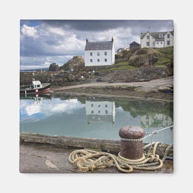 Imã Casas E Barcos Ao Longo Da Água (Frente)