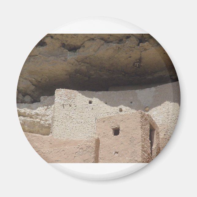 IMÃ CASTELO MONTEZUMAS 2 (Frente)