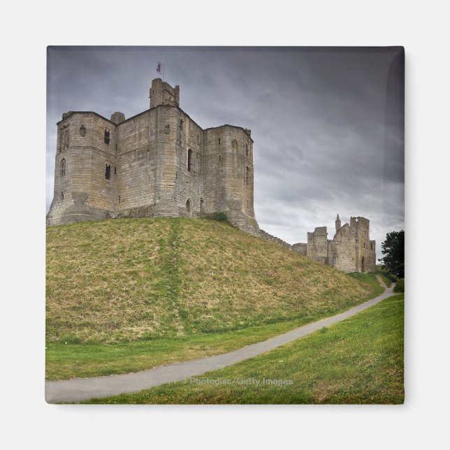 Imã Castelo Warkworth em Northumberland, Inglaterra (Frente)