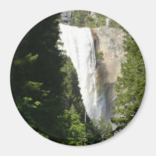 Imã Catarata Vernal II no Parque Nacional de Yosemite