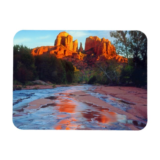 Ímã Catedral Rocha refletora em Oak Creek no Sunset (Horizontal)