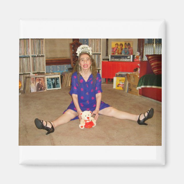 Imã Celebrando Ano Novo Com Meu Brinquedo Cantante (Frente)