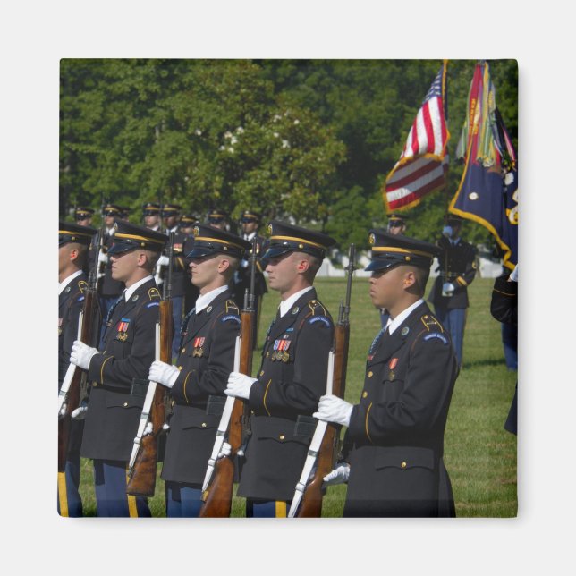 Imã Cemitério Nacional de Arlington, Arlington, (Frente)