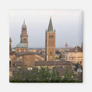 Imã centro da cidade de Parma; igreja Battistero à