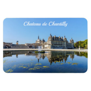 Ímã Chateau de Chantilly com reflexão em um lago
