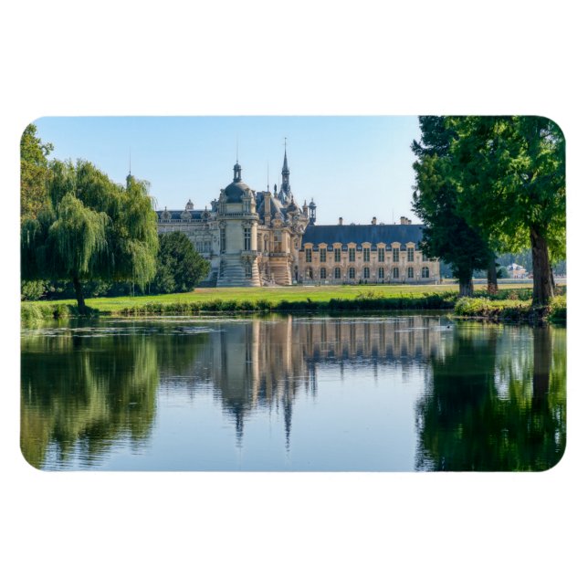 Ímã Chateau de Chantilly e reflexão em um lago (Horizontal)