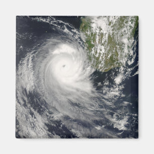 Imã Ciclone tropical Favio fora de Madagascar
