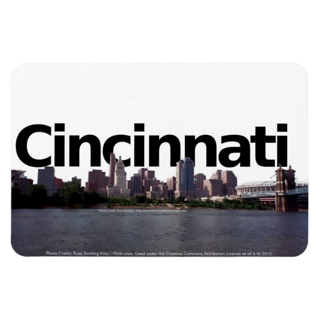 Ímã Cincinnati Skyline com Cincinnati no Céu (Horizontal)
