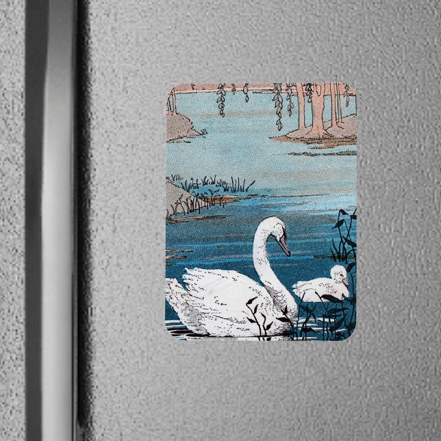 Ímã Cisne Branco Elegante Com Bebê (Pretty white swan with baby swimming in blue lake on rectangular magnet.)