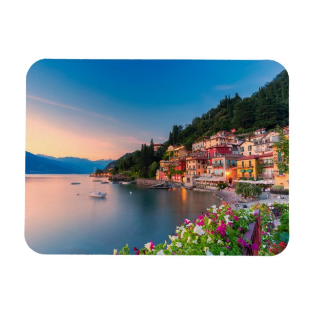 Ímã Coastline | Varena, Lombardia, Itália (Horizontal)