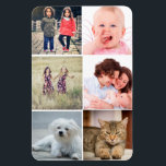 Ímã Colagem de Fotos da Família<br><div class="desc">Colagem de fotos da família feita de seis fotos quadradas. Substitua facilmente o modelo por suas próprias fotos memoráveis. Fotos de família,  animais de estimação e amigos elegantes fazem um presente elegante no Natal,  no aquecimento da casa,  no aniversário ou no presente de souvenir para a vovó.</div>