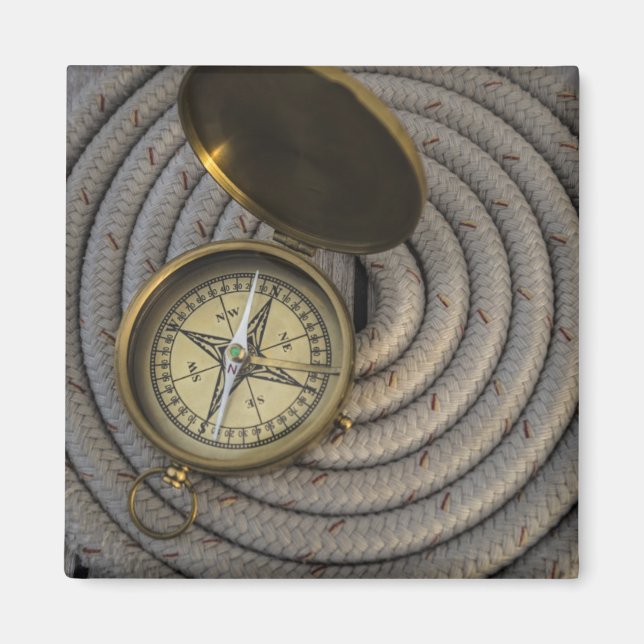 Imã Compass Antiquado no Decodificador de Navegação (Frente)