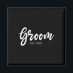 Imã Compro De Presente De Casamento E Casal E Mais Bla<br><div class="desc">Casamento E Casal Correspondendo Compro De Presente E Mais Est De Groom Negro. Presente no Groom 2025</div>