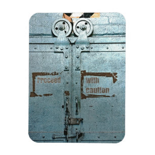 Ímã Continue com a porta industrial do cinza azul do