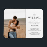Ímã Convite para Casamento Branca Moderno com Foto<br><div class="desc">Convide seus amigos e família para o seu casamento com este imã de convite de casamento branco e preto moderno. Edite facilmente suas fotos de noivado e detalhes de evento favoritos.</div>