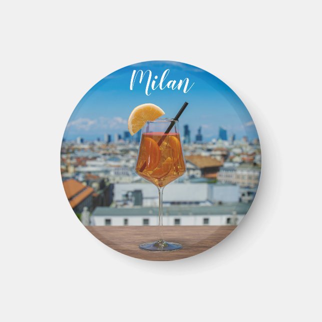 Imã Coquetel Spritz numa mesa com vista a Milão (Frente)