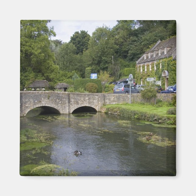 Imã Córrego de truta na vila de Bibury, (Frente)