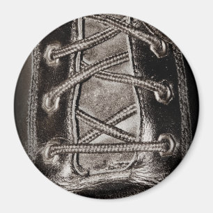 Imã Couro e laços pretos