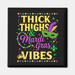 Imã Coxas Grossas Vibes de Mardi Gras Máscara Fleur De