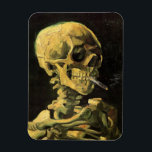 Ímã Crânio com cigarro queimado por Vincent van Gogh<br><div class="desc">Crânio com Cigarro queimado por Vincent van Gogh é um apos impressionismo de arte de vintage que ainda pinta a vida. Um retrato do esqueleto humano fumando. Imagem do excelente a utilizar em produtos anti-tabagismo. Fumar matares 1.000 a cada ano, ajudar alguém a parar de fumar hoje. Imagem de excelente...</div>