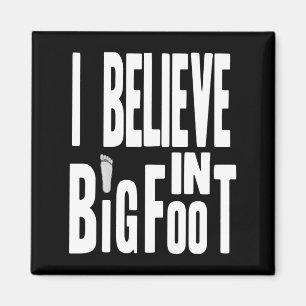 Imã Crente de Bigfoot - texto branco para cores
