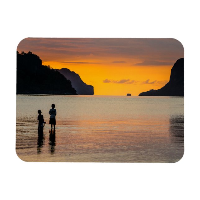 Ímã Crianças Pescando Ao Pôr do Sol (Horizontal)