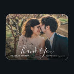 Ímã Crie a sua foto de casamento Obrigado<br><div class="desc">Crie a sua própria foto. Obrigado,  imã de casamento. Mande este Cartões de agradecimentos pessoal para todos os seus convidados. Adicione sua própria foto e texto,  seus nomes e data.</div>