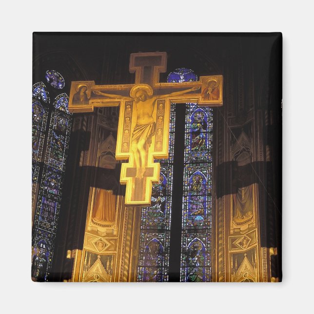Imã Crucifixo acima do altar-mor na Santa (Frente)