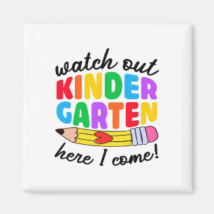 Imã Cuidado Jardim de Infância Aqui Vou Eu Camiseta Di