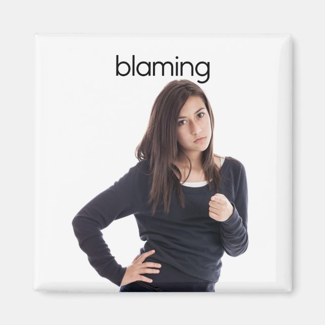 Imã Culpando o ímã do refrigerador (Frente)