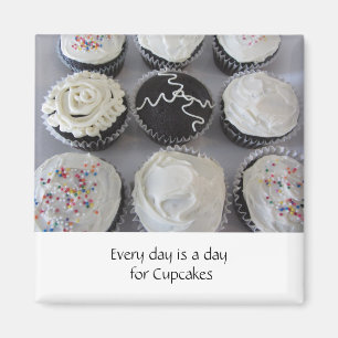 Imã Cupcakes Elegantes Com Dito
