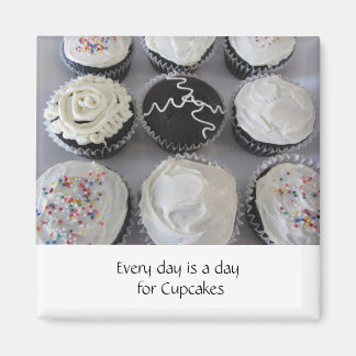 Imã Cupcakes Elegantes Com Dito
