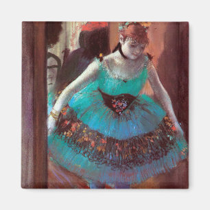 Imã Dancer deixando seu vestiário em Degas