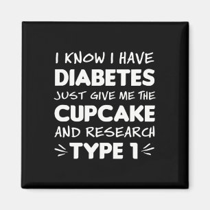 Imã Dar-Me Cupcake E Ouvir A Consciência Da Diabetes