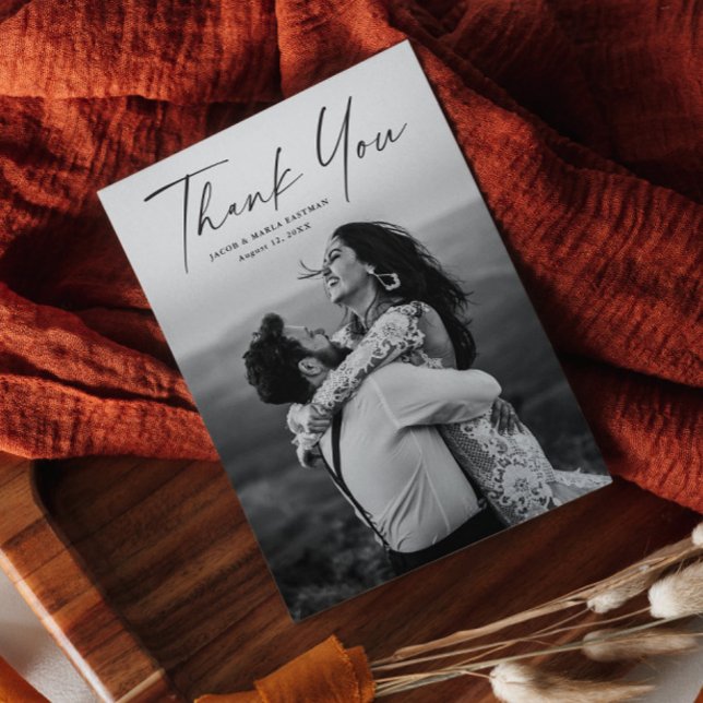 Ímã de Agradecimento de Casamento com Foto e Letra (Simple and elegant modern script wedding photo thank you magnetic card.)