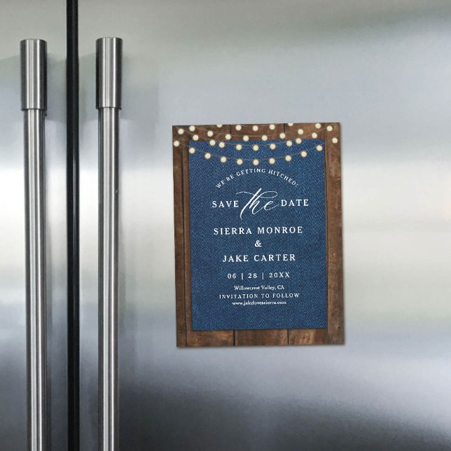 Ímã de data de casamento rústico em madeira com lu (magnet wedding save the date rustic wood dark denim string lights blue white calligraphy chic )