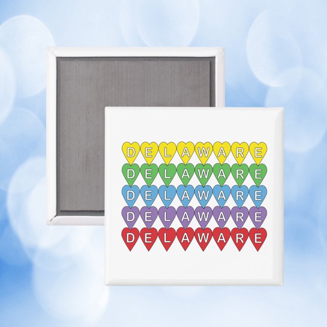 Imã Delaware Hearts Colorful Pattern (A magnet with yellow, green, blue, purple and red hearts that spell out Delaware.)