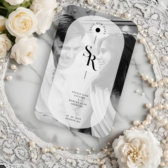 Ímã Delicar Iniciais Pretos de Transparência Vellum (Delicate Vellum Transparency Elegant Black & White Wedding Initials Photo Save the Date Magnet.)