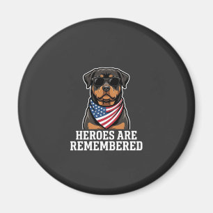 Imã Desenho Vetorial de Cão Herói Rottweiler Patriótic