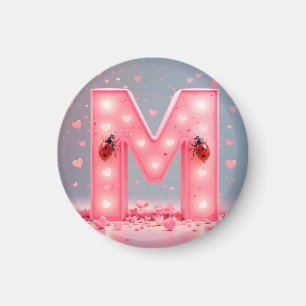 Imã Design de letra M rosa brilhante