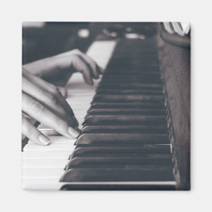 Imã Design de Piano Incrível