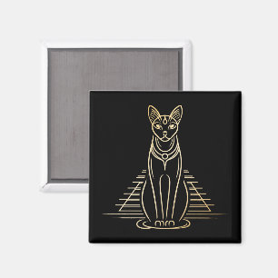 Imã Deusa Gato Egípcia Basteta em frente a uma pirâmid