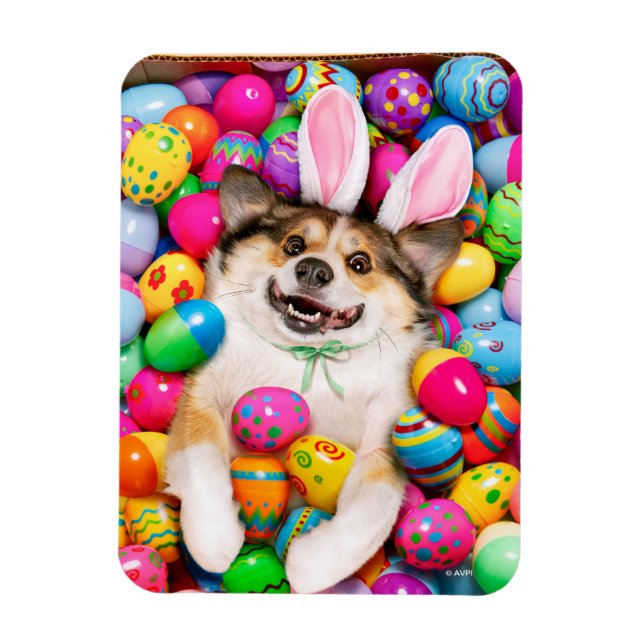 Ímã Dog Laying on Easter Eggs (Vertical)