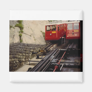 Imã Dois trens na estação inferior, Monte Pilatus, Swi