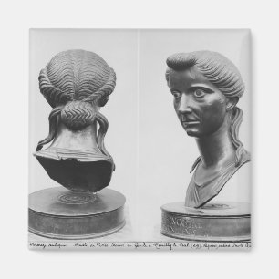 Imã Duas vistas de um busto de Livia