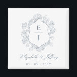 Imã Dusty Blue Floral Crest Monograma Casamento<br><div class="desc">Dosagem Azul Floral Crest Monograma Magnets</div>