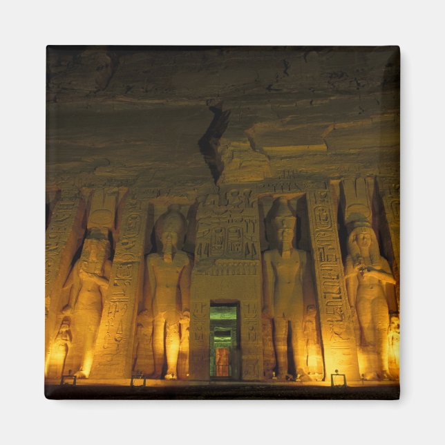Imã Egito, Abu Simbel, Fachada iluminada do Pequeno (Frente)
