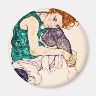Imã Egon Schiele - mulher assentada com os pés