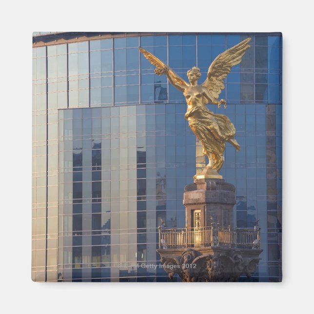 Imã El Angel e Independência Monumento e Escritórios (Frente)
