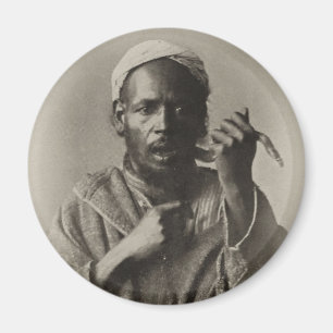 Imã Encantador de cobra em Tânger, Marrocos, 1913